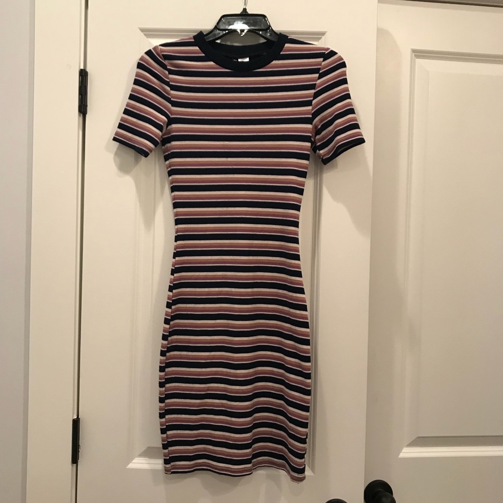 H&M DIVIDED t-shirt Dress